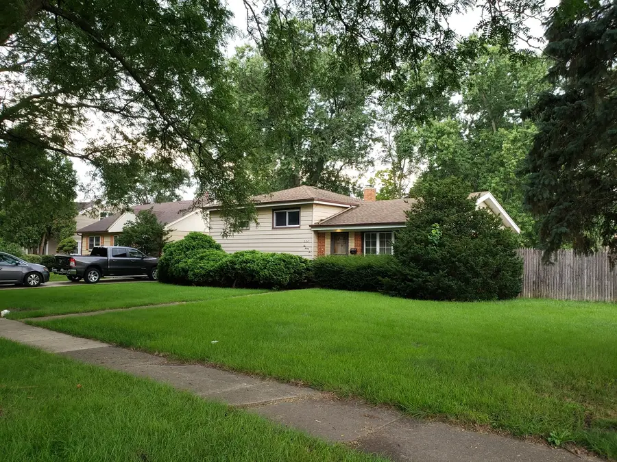 226 N Bierman Avenue, Villa Park, IL 60181 - #3