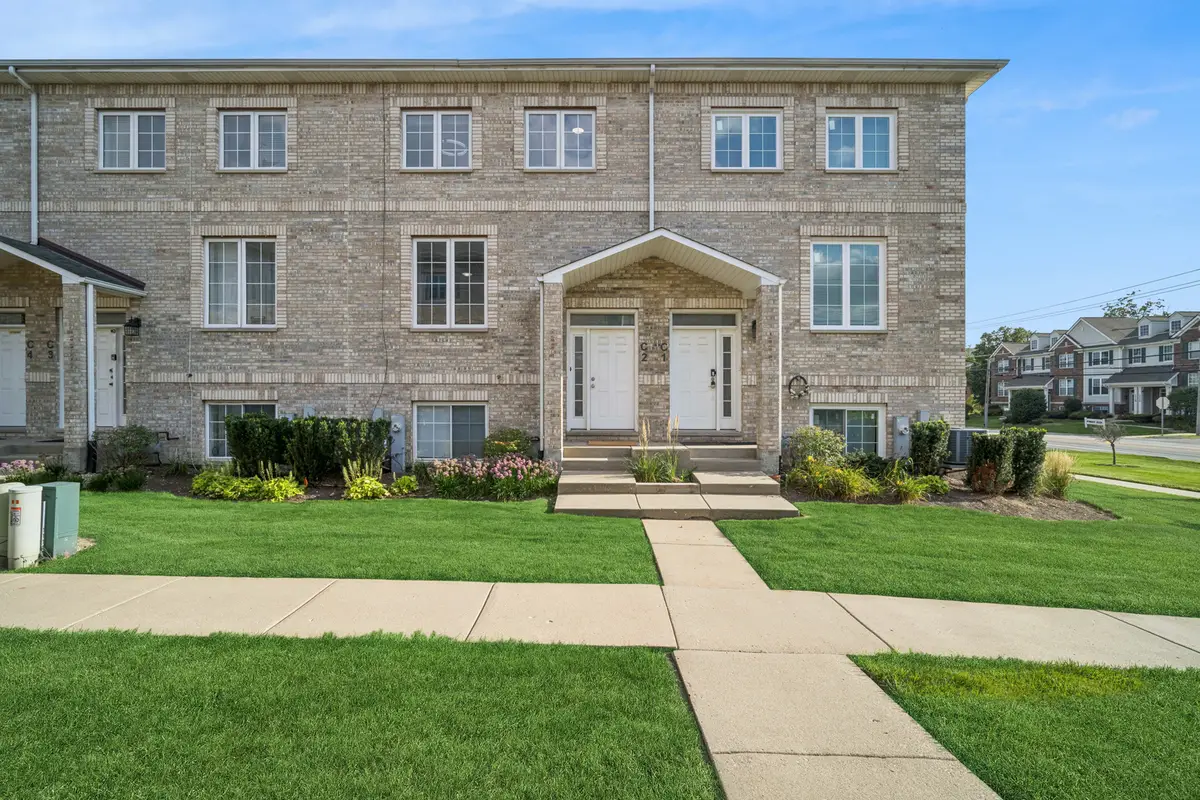 183 N East River Road #C2, Des Plaines, IL 60016 - #1