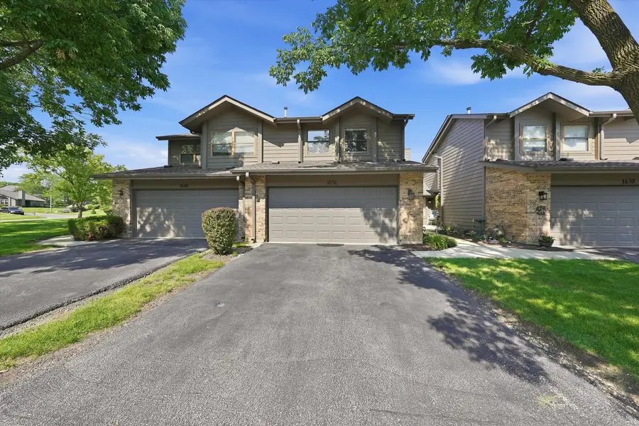 1636 Wildwood Lane, Darien, IL 60561 - #3