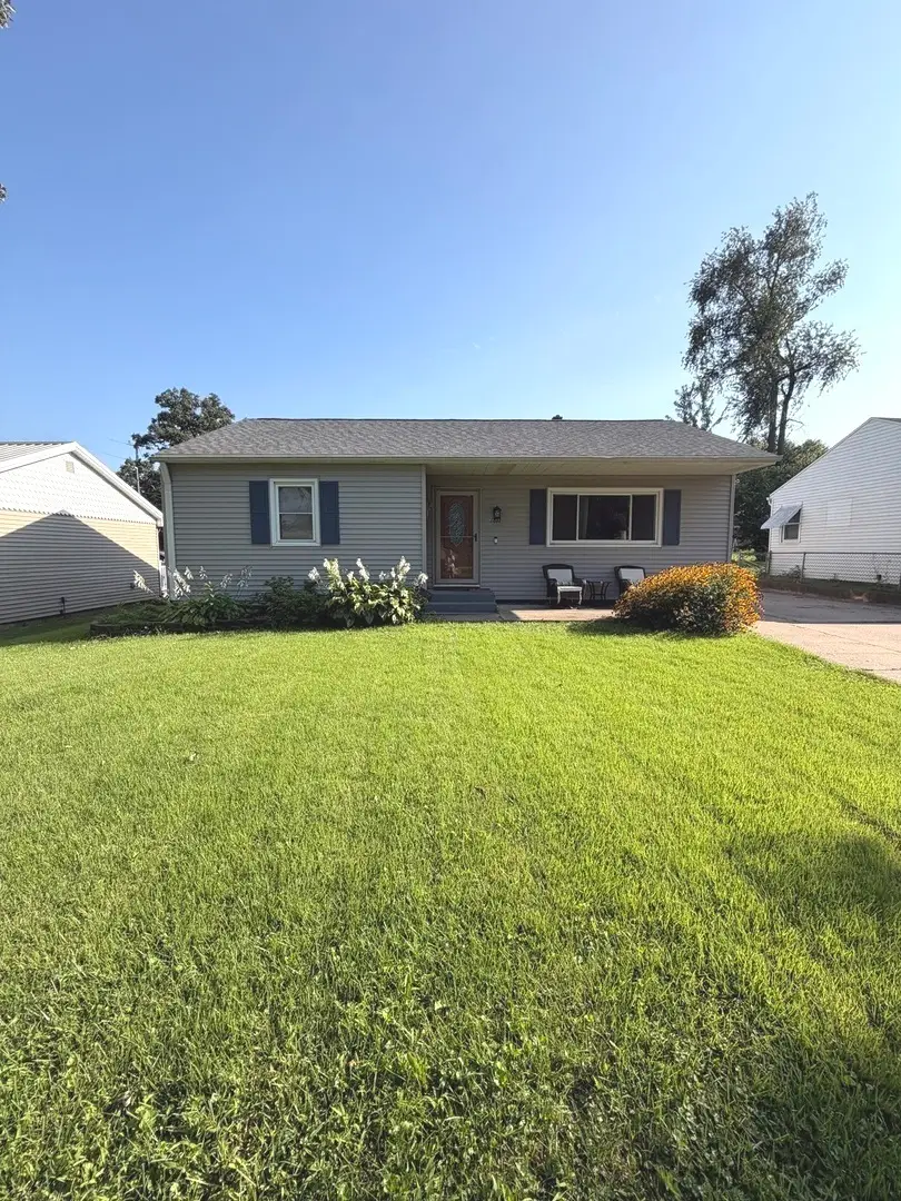 1811 East Lane, Clinton, IA 52732 - #1