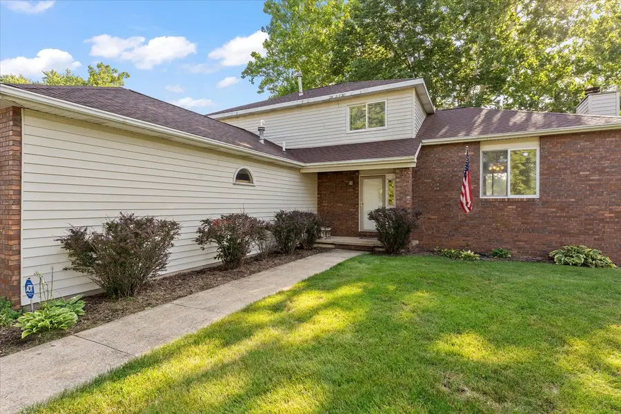 1708 Oak Park Drive, Champaign, IL 61822 - #3