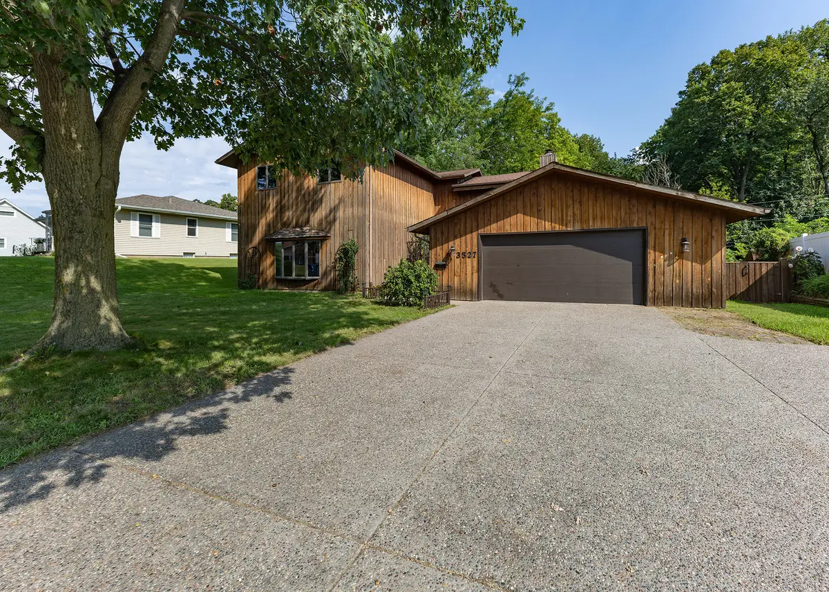 3527 12th Avenue, Moline, IL 61265 - #1