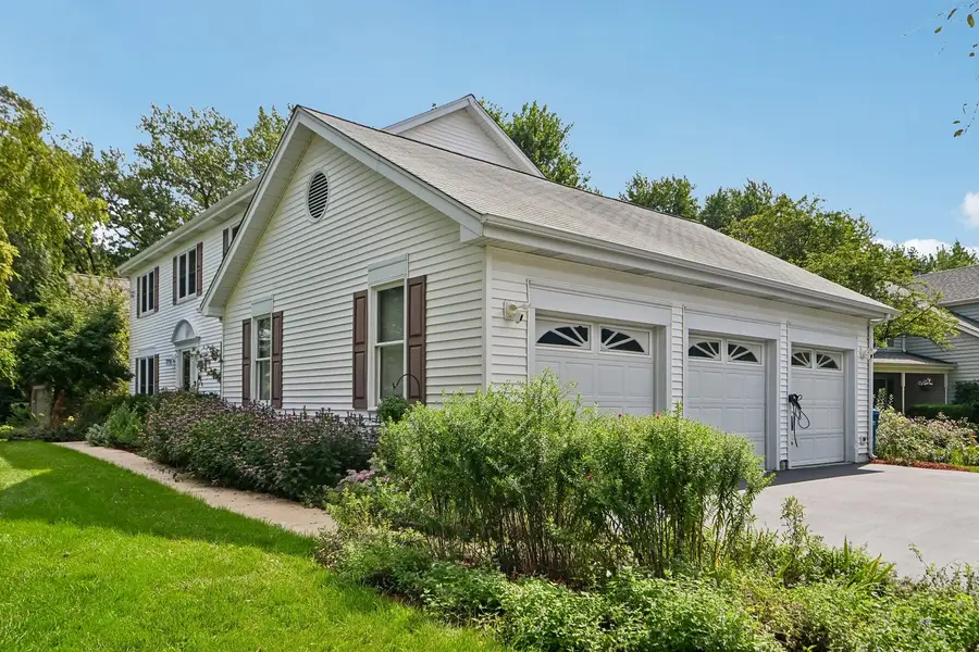 1898 Kaneville Road, Geneva, IL 60134 - #2