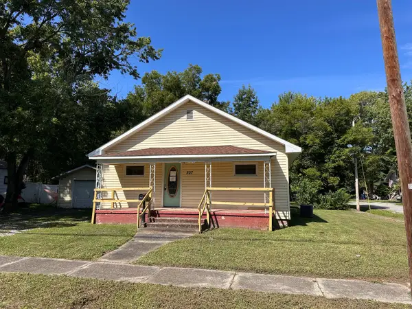 507 N Jackson Street, West Frankfort, IL 62896
