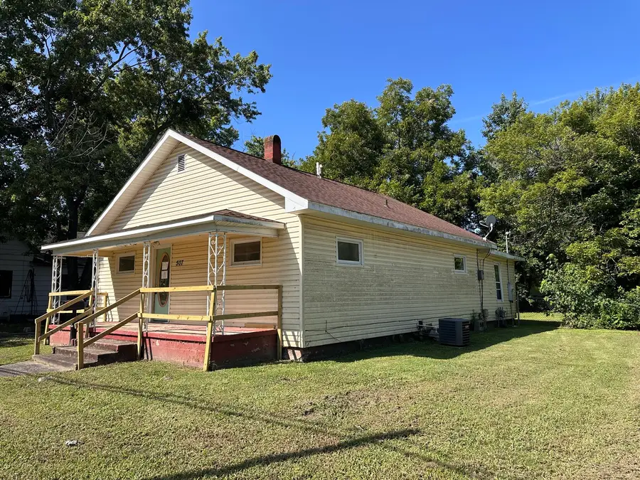 507 N Jackson Street, West Frankfort, IL 62896 - #3
