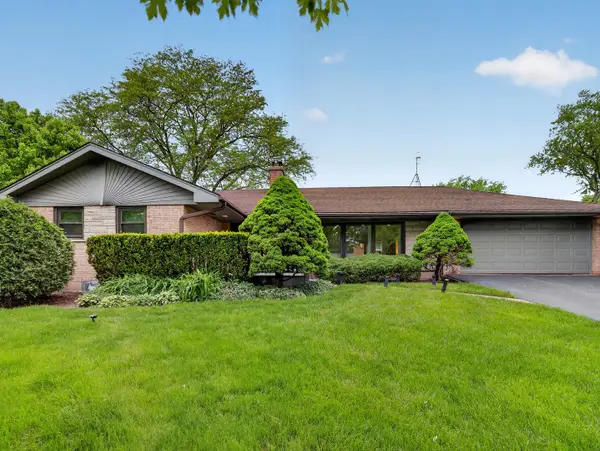 516 Eldon Place, Downers Grove, IL 60516