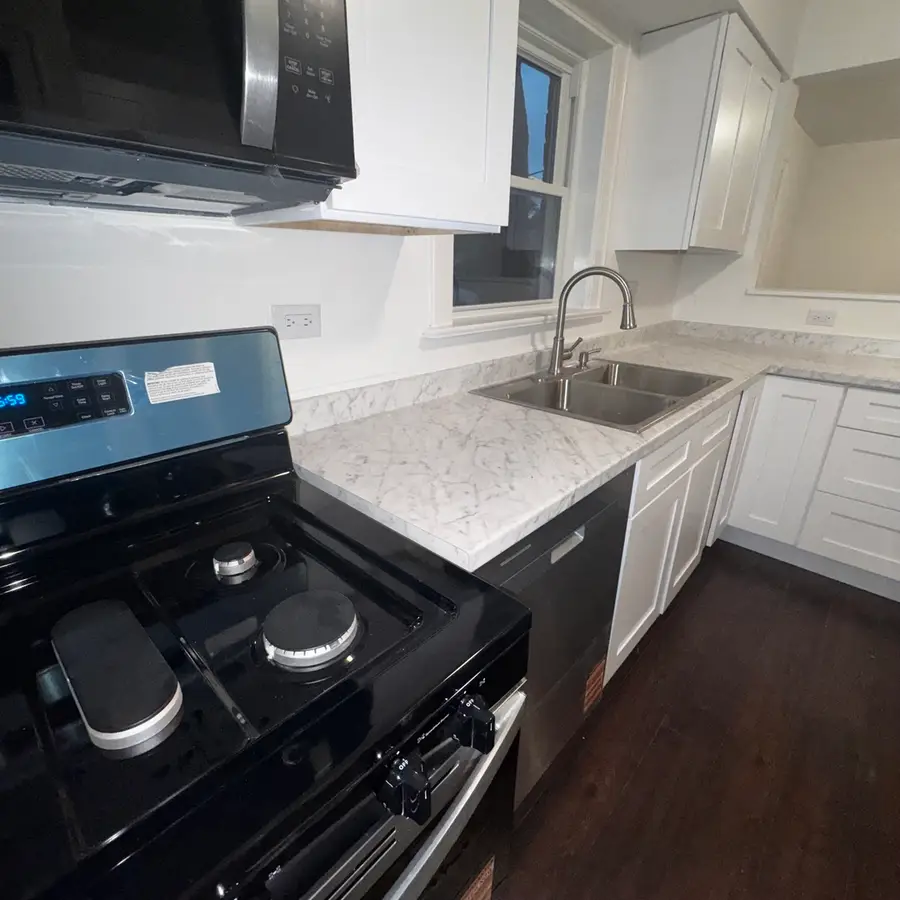3S276 Gates Place, Warrenville, IL 60555 - #3