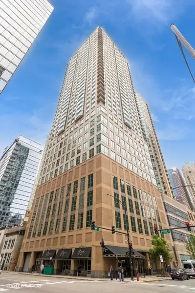 2 E Erie Street #G-604, Chicago, IL 60611