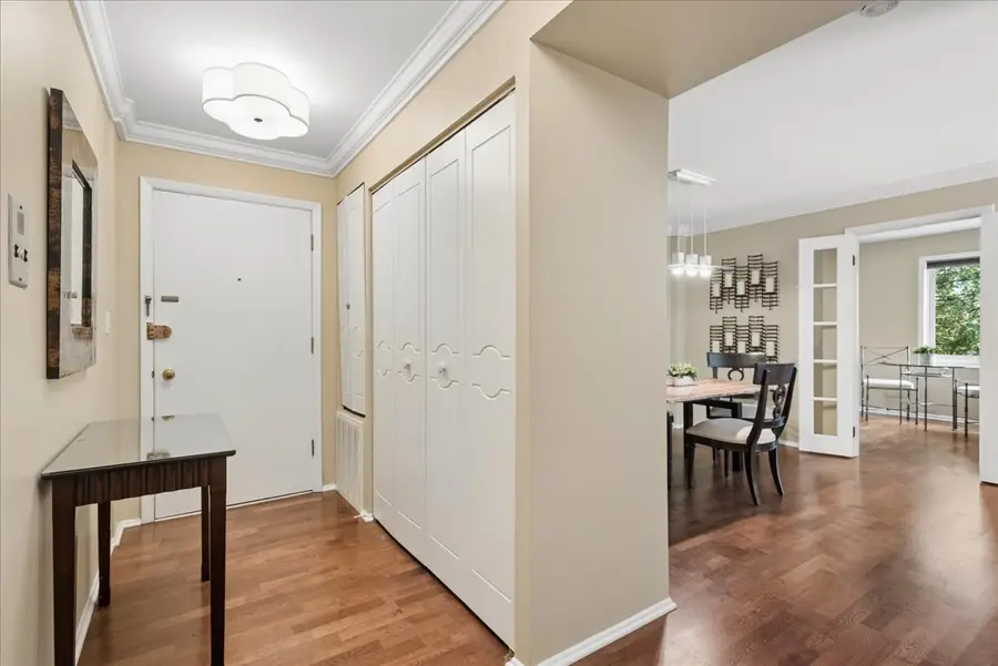 2046 Saint Johns Avenue #3H, Highland Park, IL 60035 - #3