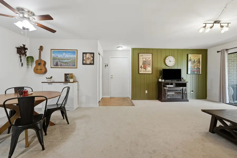 4704 W Northfox Lane #H-7, McHenry, IL 60050 - #2