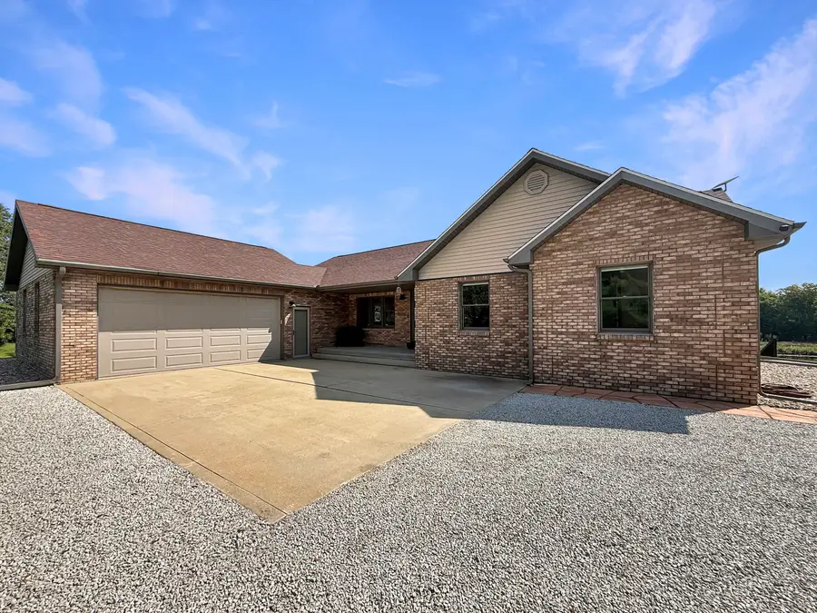 3224 County Road 2700 E, Penfield, IL 61862 - #2