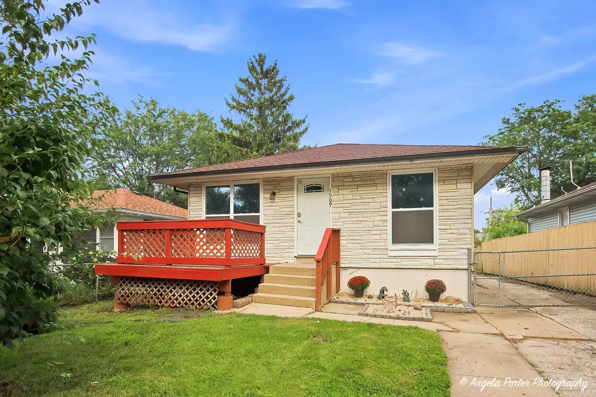 1509 Elm Avenue, Round Lake Beach, IL 60073 - #1