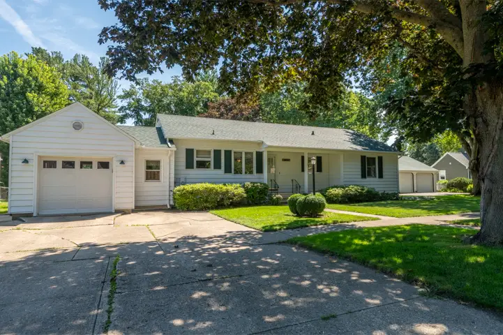 513 N 6th Street, Oregon, IL 61061 - #1