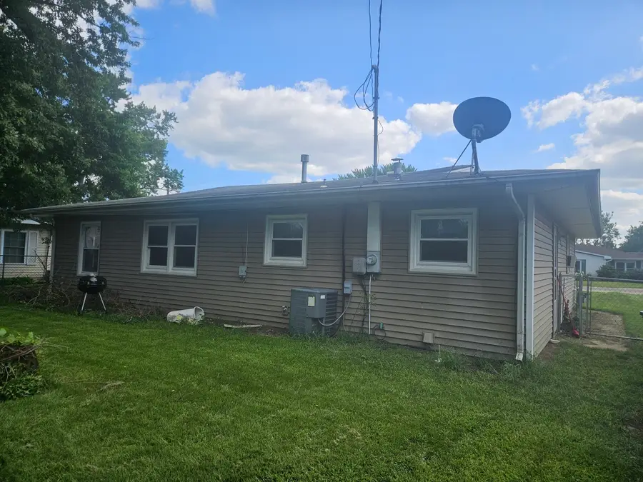 208 W 18th Street, Rock Falls, IL 61071 - #2