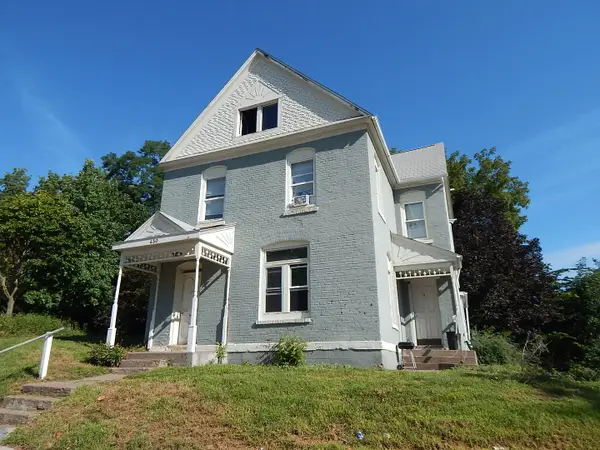 430 E 7th Street, Davenport, IA 52803