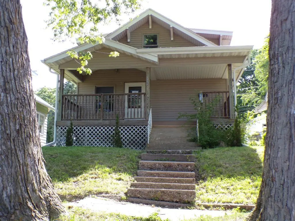 822 N 4th Street, Savanna, IL 61074 - #1