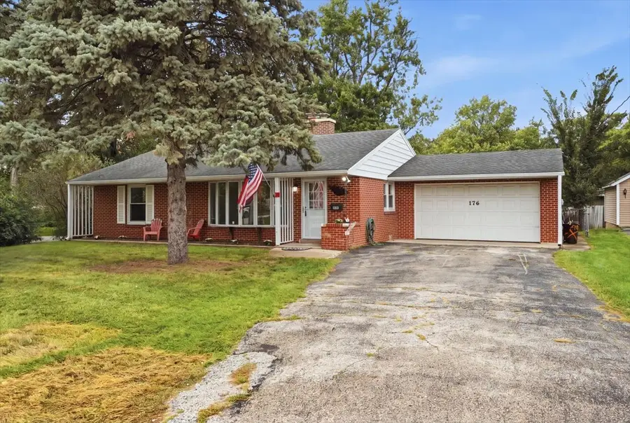 176 Lakeshore Drive, Crystal Lake, IL 60014 - #2