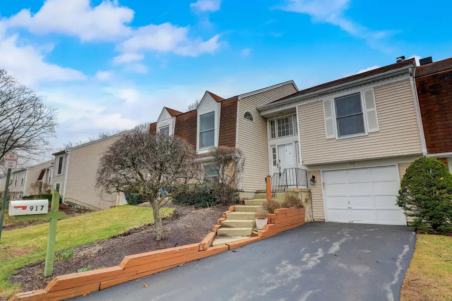 917 Burgess Circle, Buffalo Grove, IL 60089 - #3