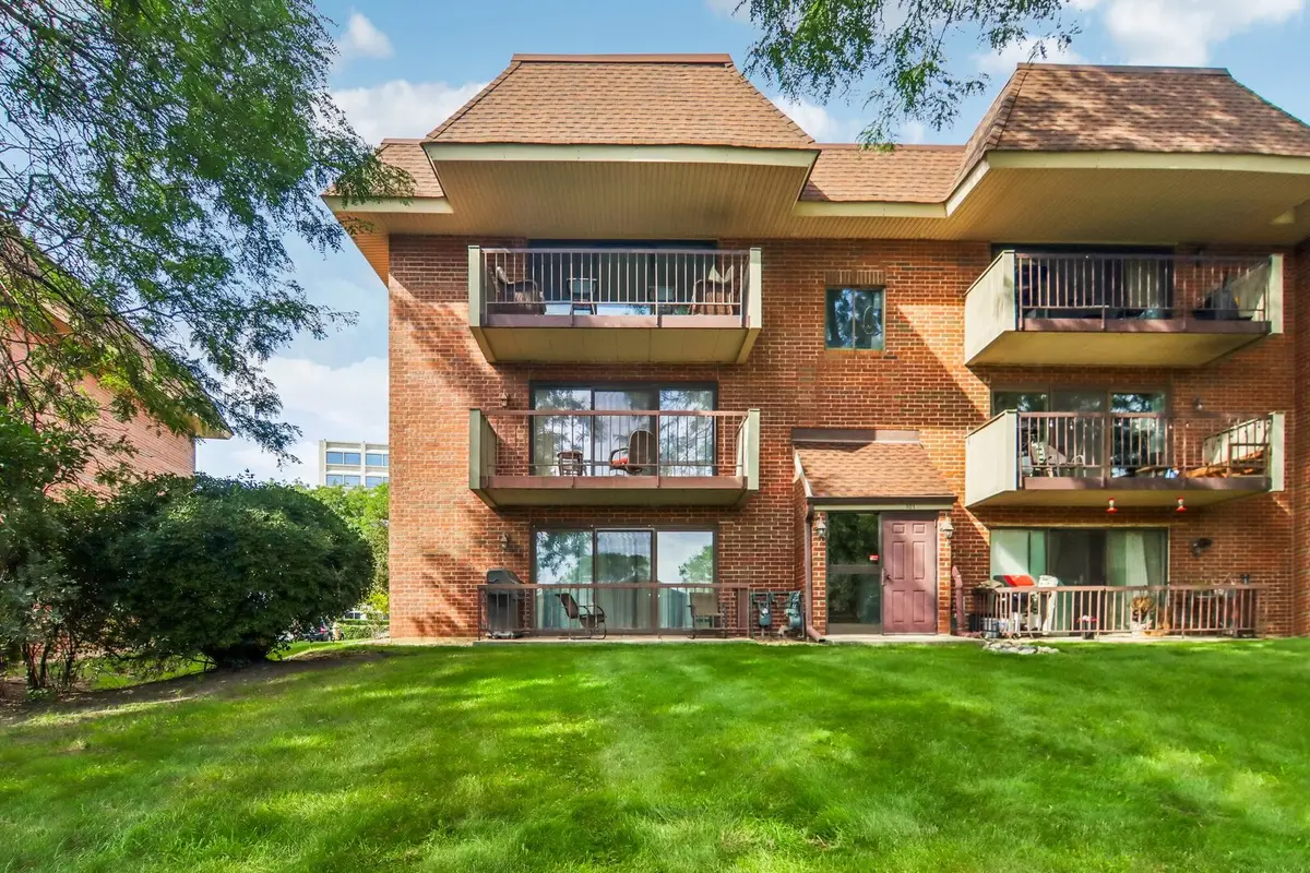 101 E Janata Boulevard #3B, Lombard, IL 60148 - #1