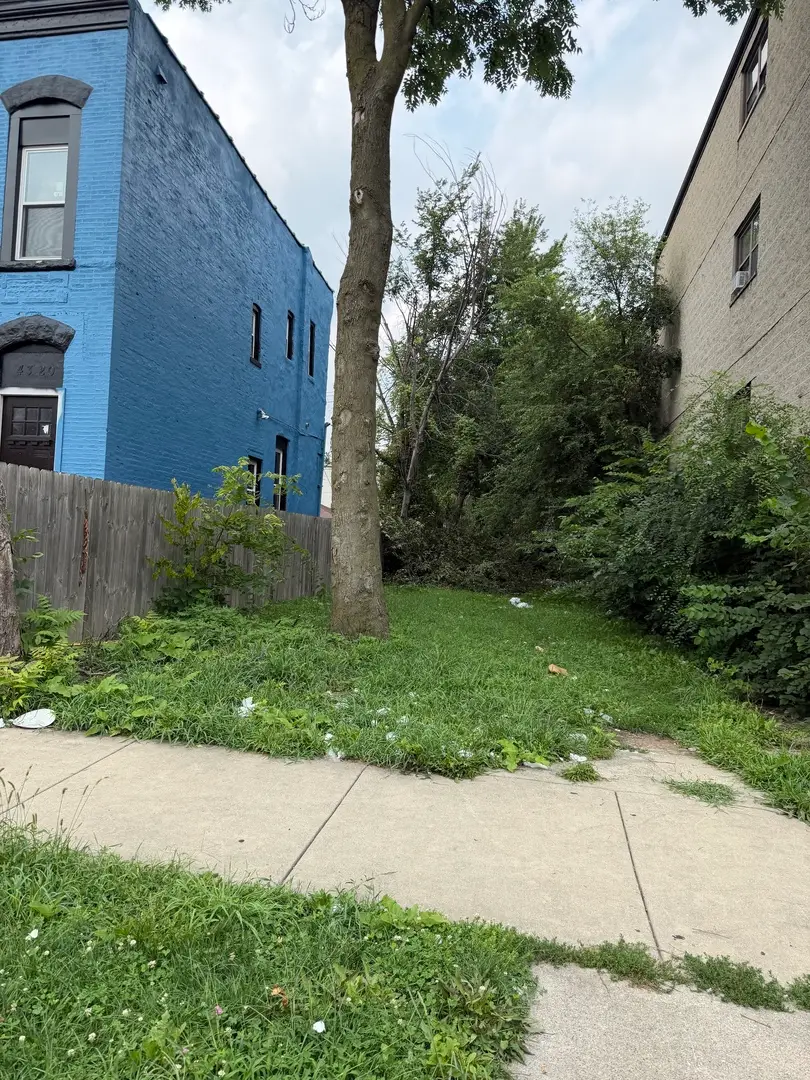 4318 W Gladys Avenue, Chicago, IL 60624 - #1