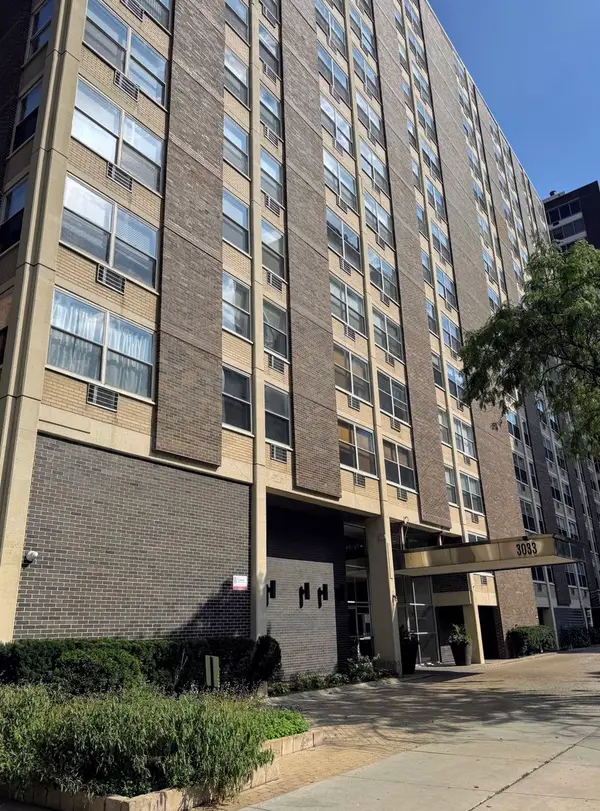 3033 N Sheridan Road #903, Chicago, IL 60657