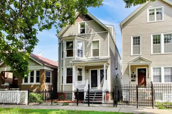 3307 N Oakley Avenue, Chicago, IL 60618