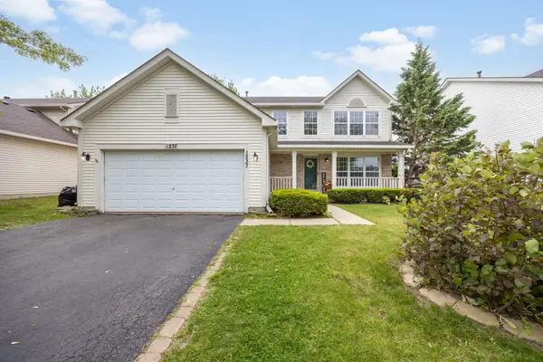 1237 E Greystone Drive, Round Lake Beach, IL 60073