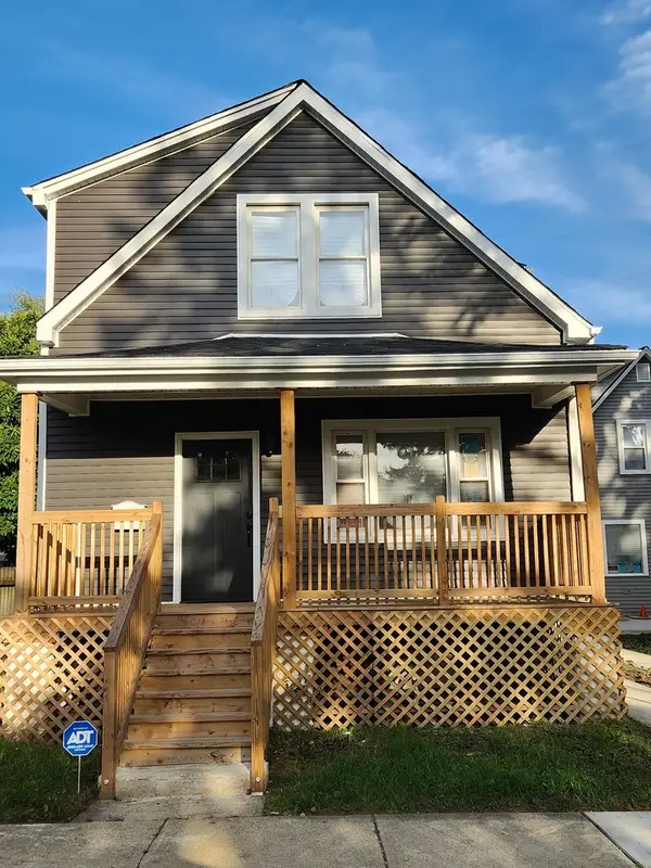 12317 S Carpenter Street, Calumet Park, IL 60827