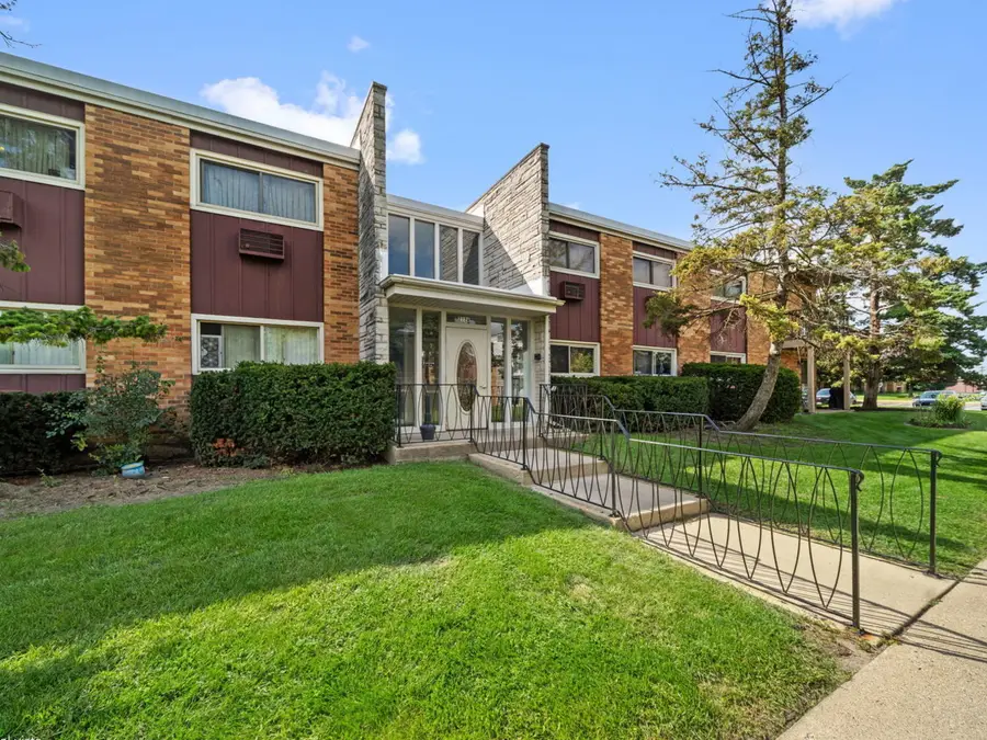 212 Collen Drive #121, Lombard, IL 60148 - #2