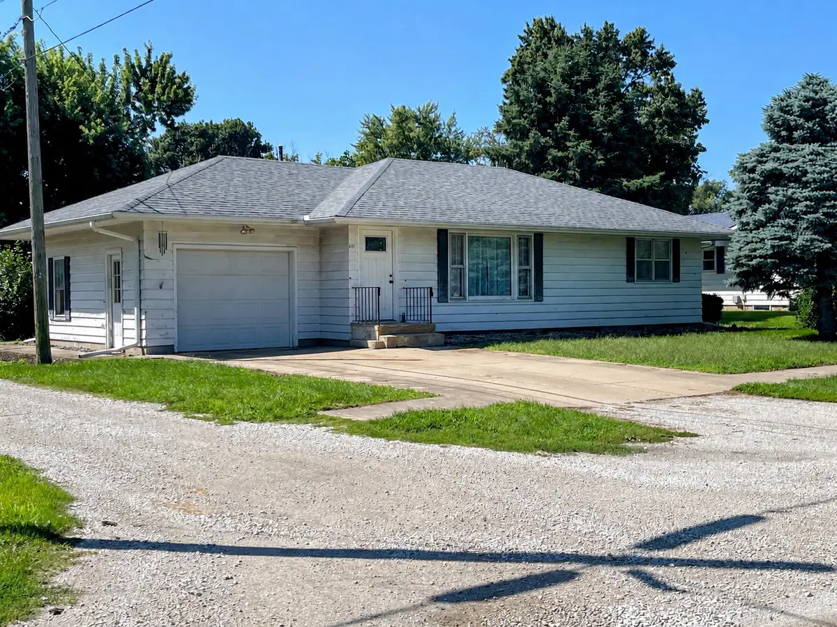 417 W 6th Street, Minonk, IL 61760 - #1