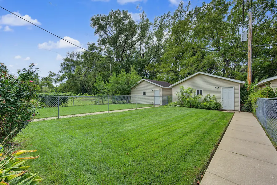 7816 S Woodlawn Street, Chicago, IL 60619 - #2