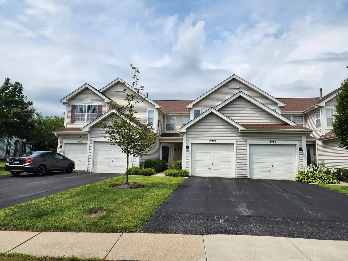 17777 W Braewick Road, Gurnee, IL 60031 - #1