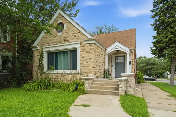 8559 S Phillips Avenue, Chicago, IL 60617
