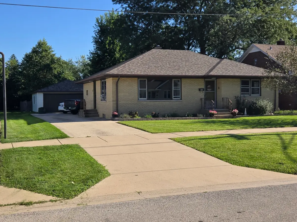 530 E 3rd Street, Lockport, IL 60441 - #1