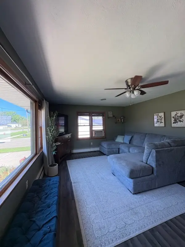 530 E 3rd Street, Lockport, IL 60441 - #2