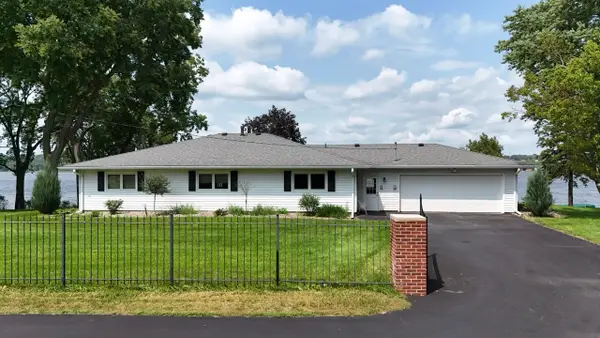 17807 Route 84 Route N, East Moline, IL 61244