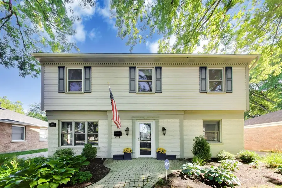 833 E Rockland Road, Libertyville, IL 60048 - #2