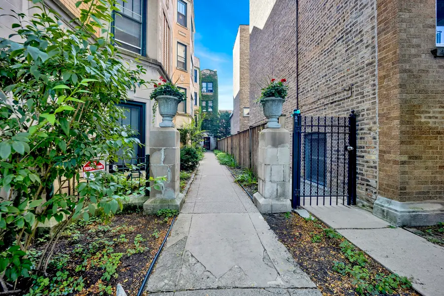 1225 W Granville Avenue #3A, Chicago, IL 60660 - #2