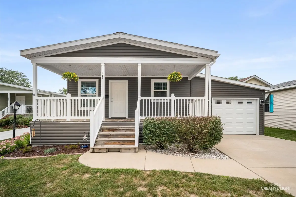 186 Northshore Road, Elgin, IL 60123 - #1