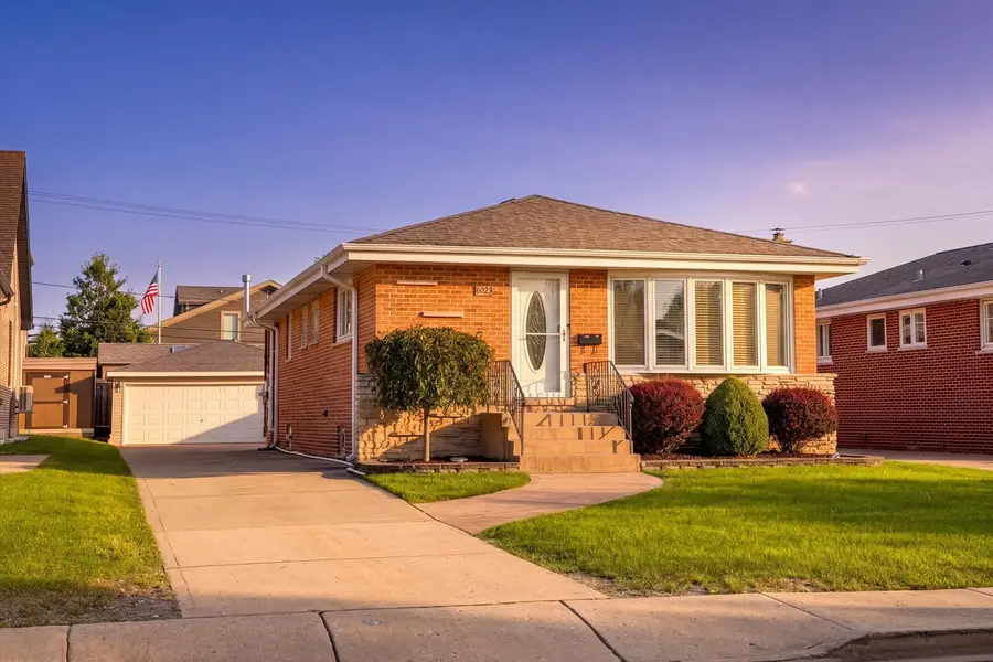 6023 N Emerson Street, Rosemont, IL 60018 - #2