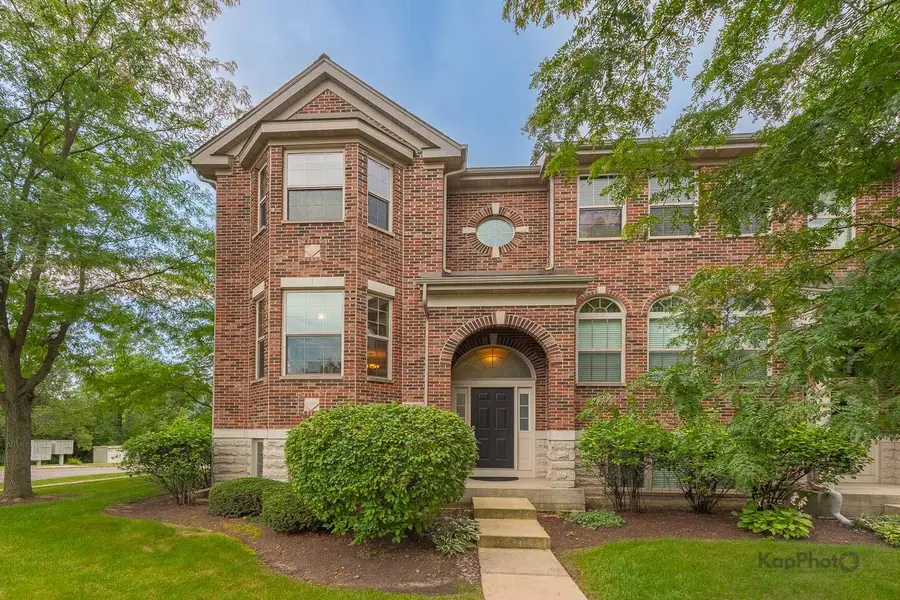 27W708 N Meadowview Drive, Winfield, IL 60190 - #2