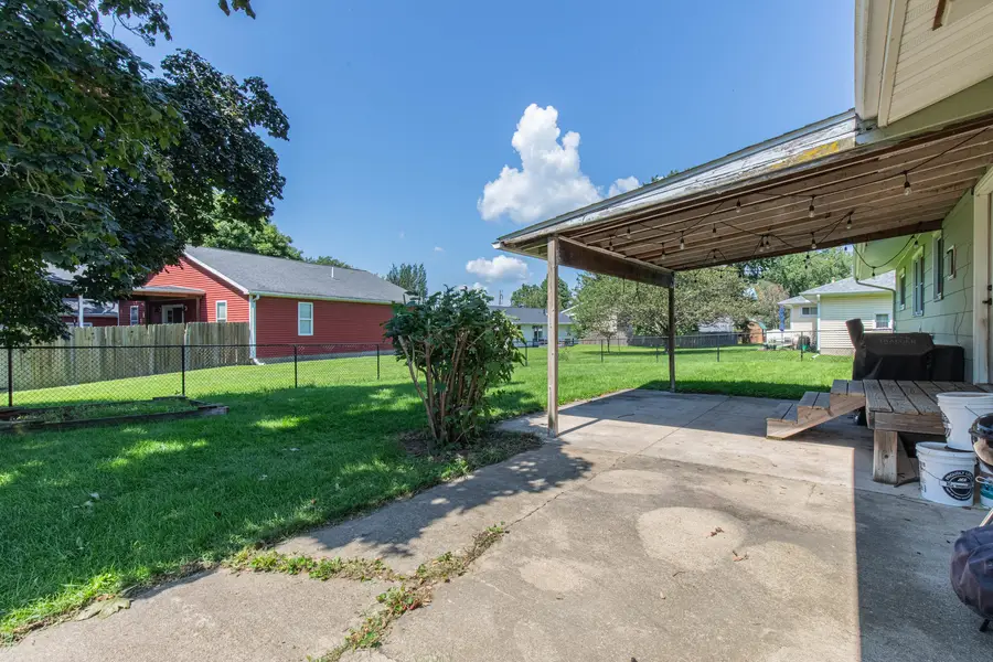 220 N Knox Street, Princeton, IL 61356 - #3