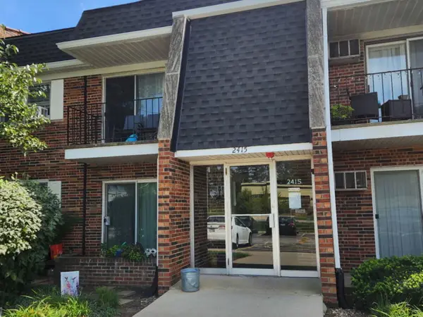 2415 Ogden Avenue #5, Downers Grove, IL 60515