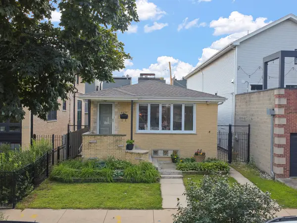 2455 W Erie Street, Chicago, IL 60612