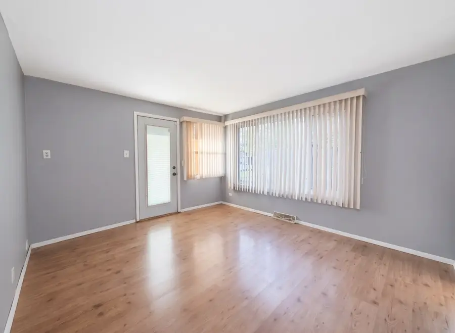 8913 Central Avenue, Oak Lawn, IL 60453 - #3