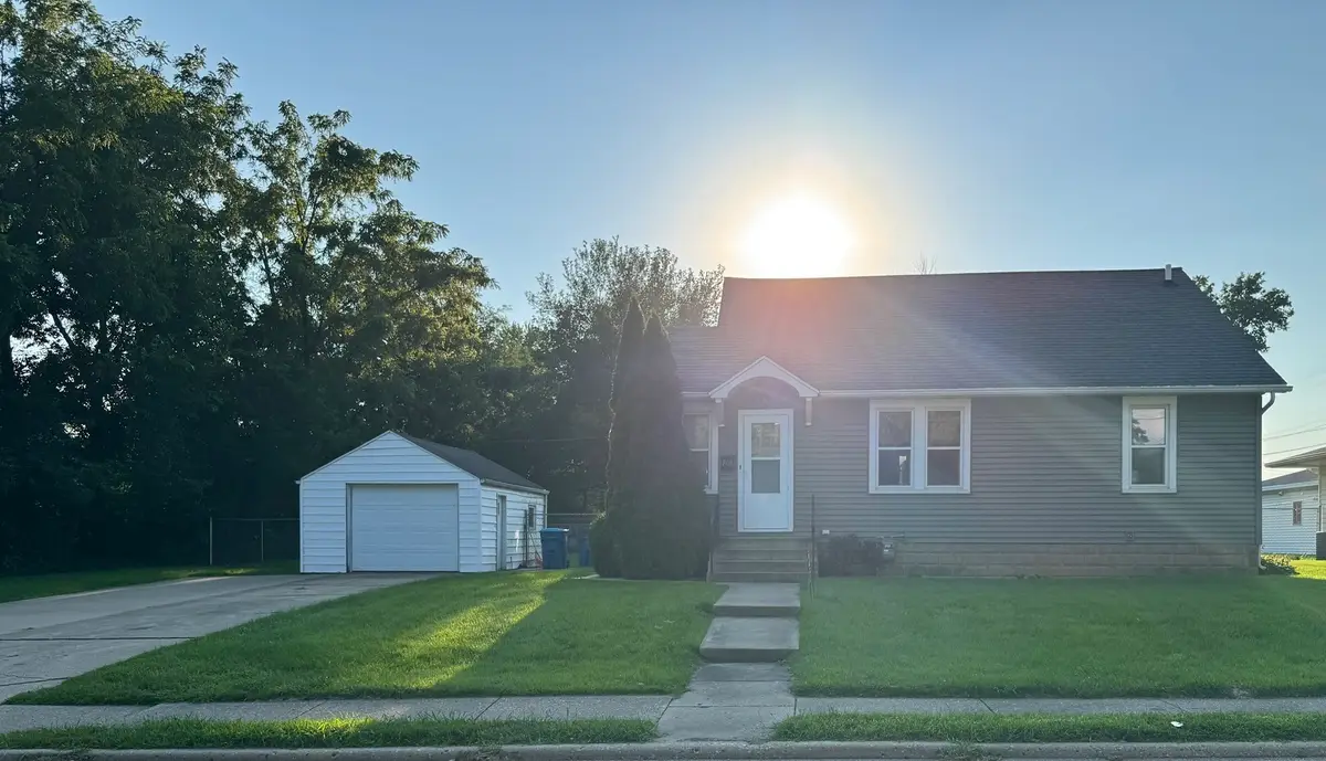708 Henry Street, Peru, IL 61354 - #1