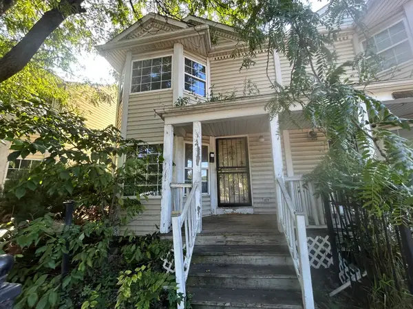 218 N Hamlin Boulevard, Chicago, IL 60624