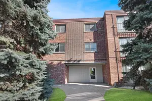 10241 Central Avenue #3D, Oak Lawn, IL 60453