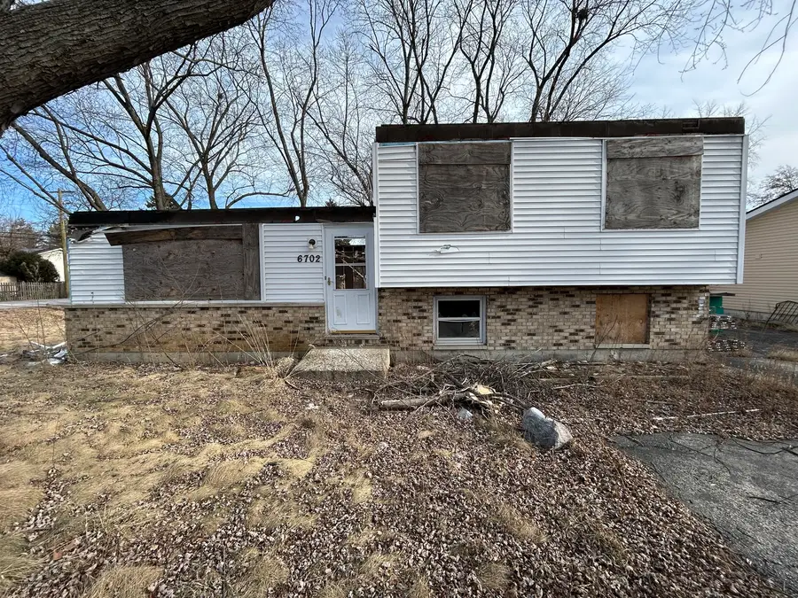 6702 Wander Way, Cary, IL 60013 - #2