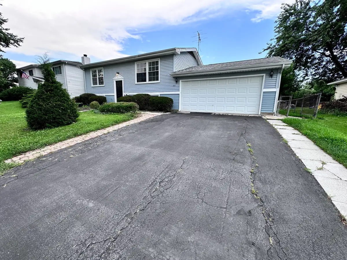 7019 Chestnut Street, Hanover Park, IL 60133 - #1